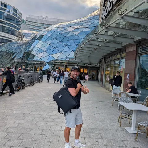 POV: you packed a week into one backpack and still got to skip the check-in line 🧳

Black tee, thumbs up, zero luggage 