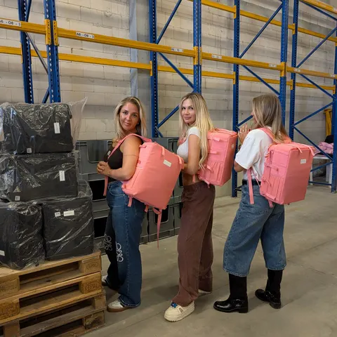 when your carry-on game is a group activity 💗✈️

Three girls, three pink Compression Backpacks, and not a single baggag